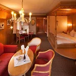 Traditionshotel Schwarzer Adler Отель
