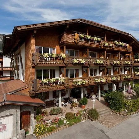 Szálloda Traditionshotel Schwarzer Adler