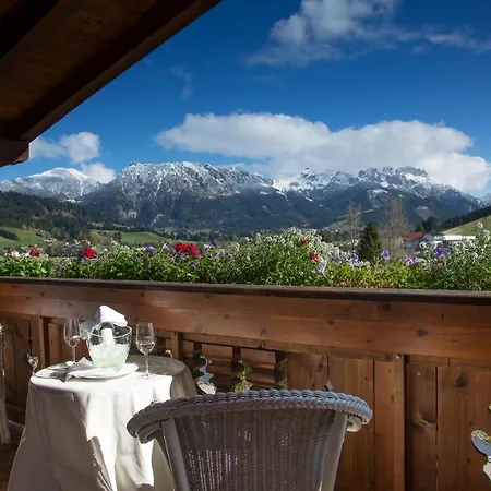 Traditionshotel Schwarzer Adler