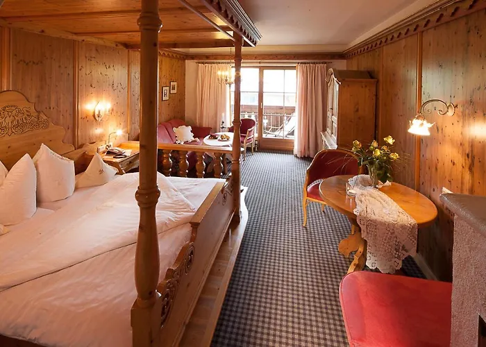 Traditionshotel Schwarzer Adler Hotel Tannheim