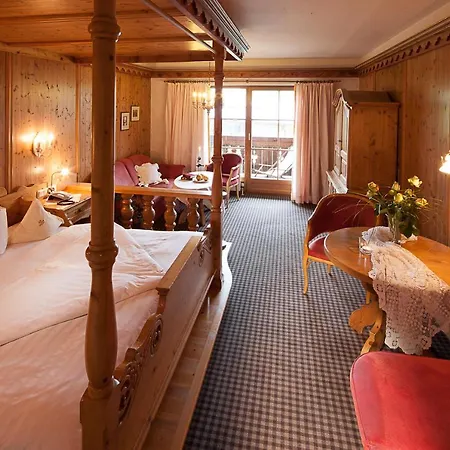 Traditionshotel Schwarzer Adler Hotell Tannheim