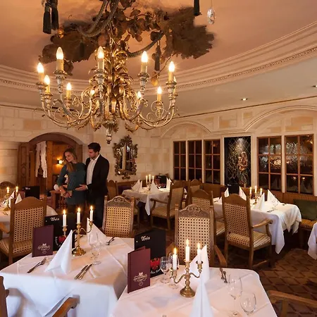 Traditionshotel Schwarzer Adler